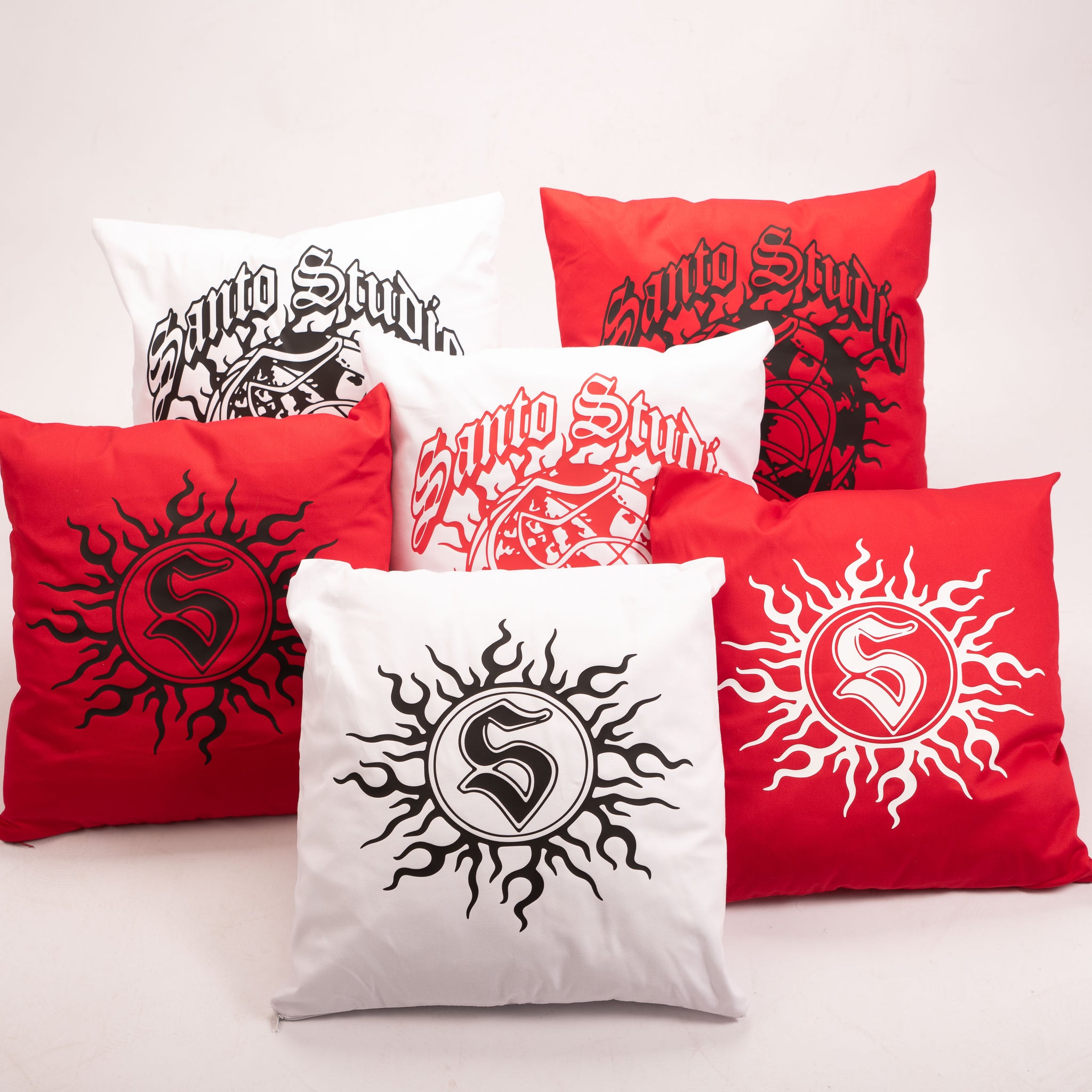 “SANTO” PILLOW