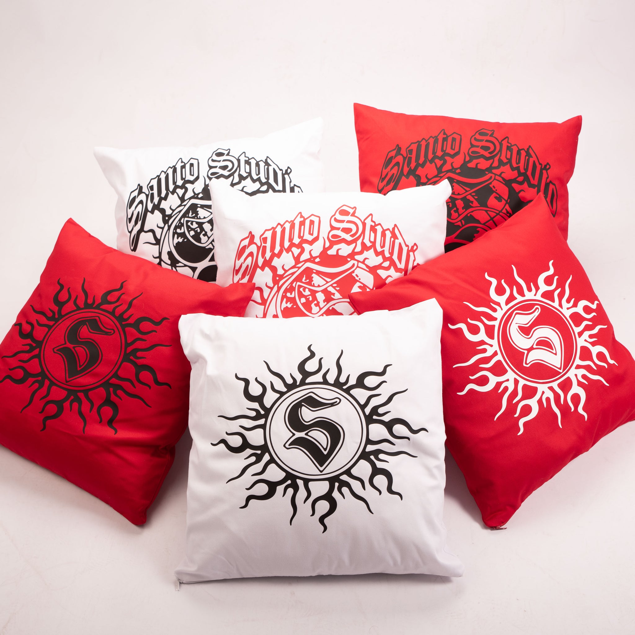 “SANTO” PILLOW